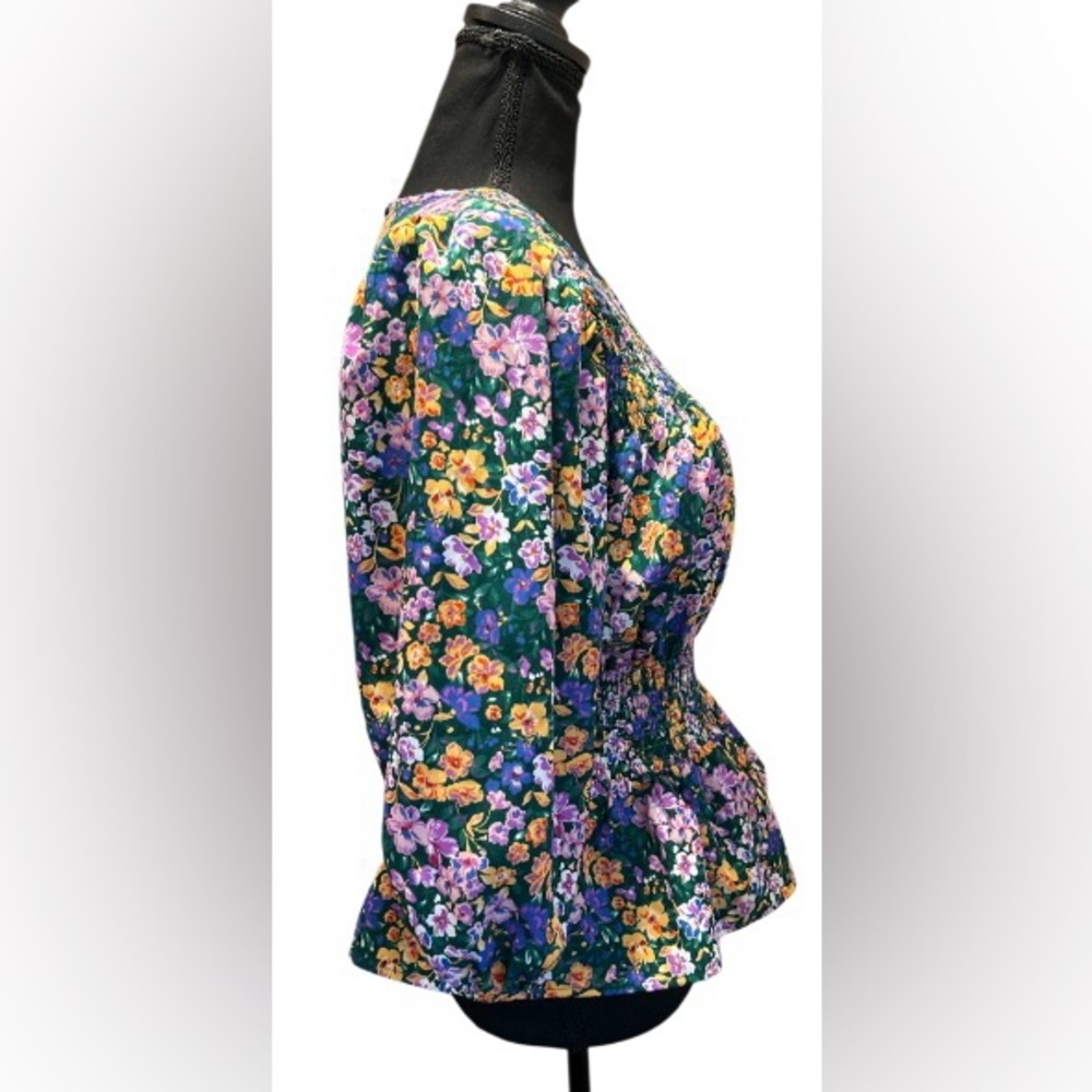 💐ANTHROPOLOGIE!! STUNNING PLEIONE FLORAL SMOCKED TOP! DESIGNER! SLIMMING! - Picture 16 of 16
